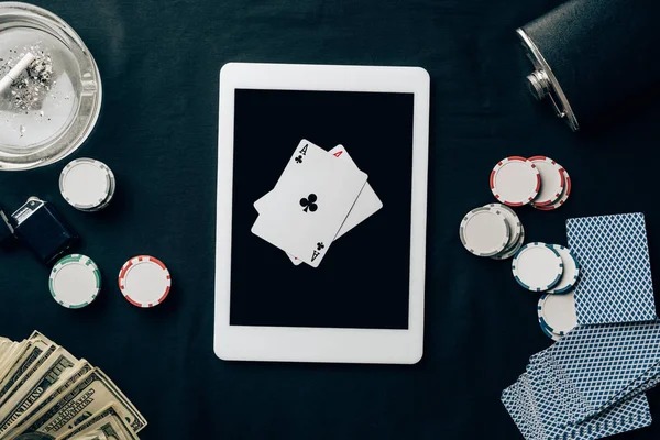 Dasbor aplikasi mobile pelangislot menampilkan kategori olahraga dan permainan