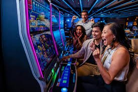 Tampilan permainan Mega Moolah di aplikasi mobile pelangislot dengan tampilan jackpot progresif